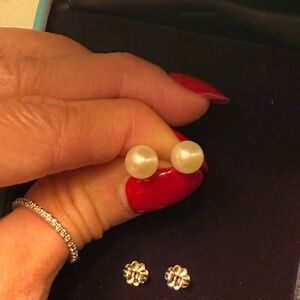 Tiffany & Co. Sterling Silver Pearl Earrings w pouch and box